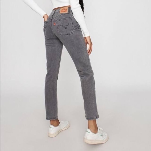 Levi's Denim - 𝅺Levis Straight Leg Grey Wash Medium Rise Sz 30